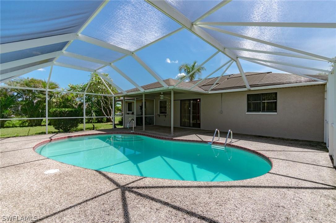 102 NE 20th Ct., Cape Coral, FL 33909