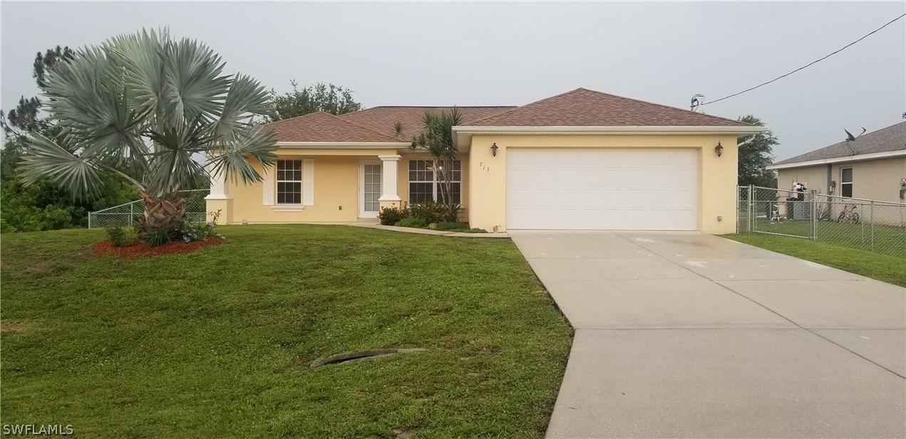 713 Ferndale Ave., Lehigh Acres, FL 33974