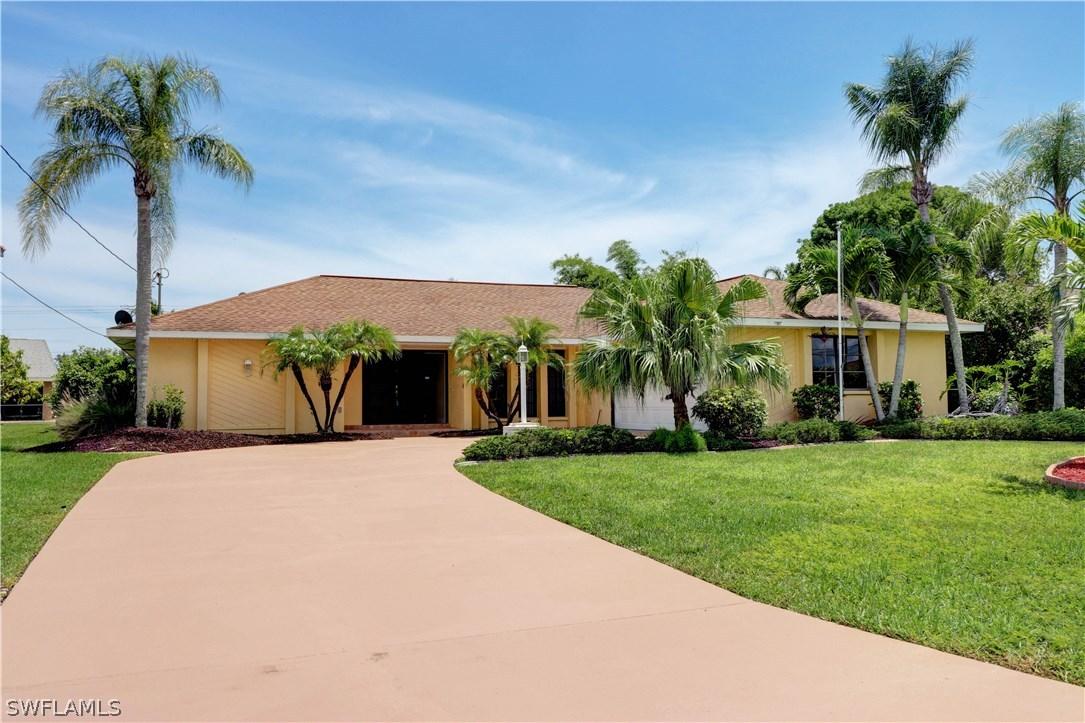 806 SW 54th Ln., Cape Coral, FL 33914