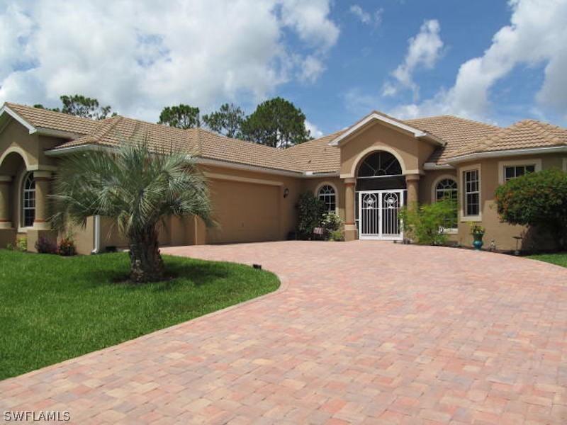 715 Edison Ave., Lehigh Acres, FL 33972