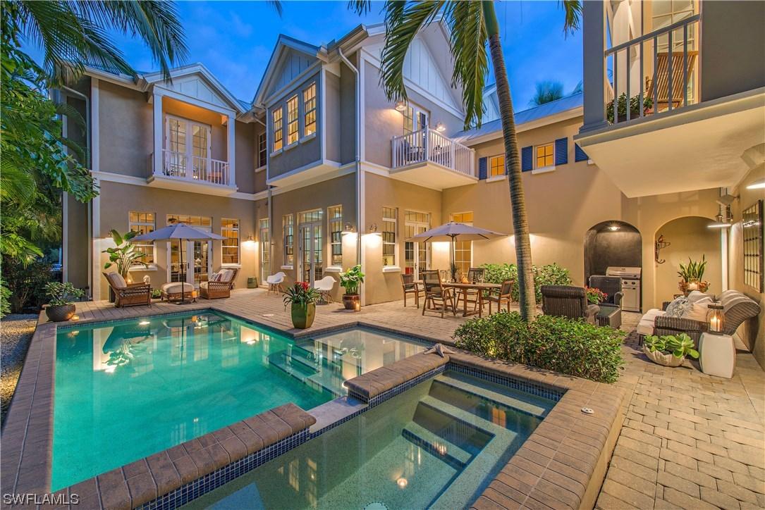 950 6th St., Naples, FL 34102