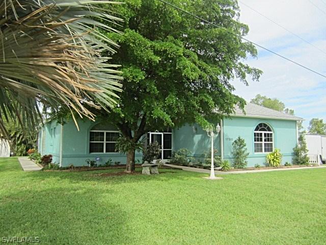 1700 Englewood Ave., Lehigh Acres, FL 33936