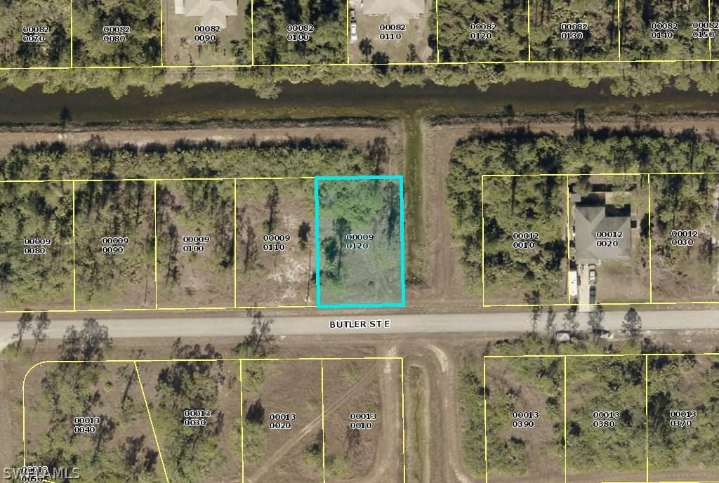 1023 Butler St., Lehigh Acres, FL 33974