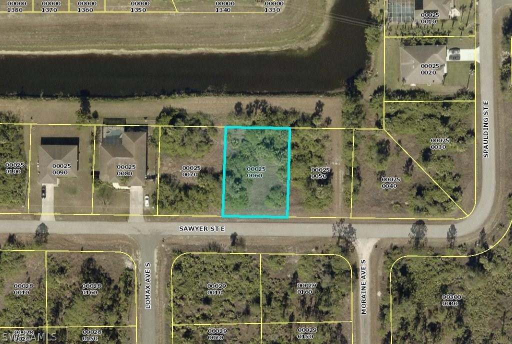 725 Sawyer St., Lehigh Acres, FL 33974