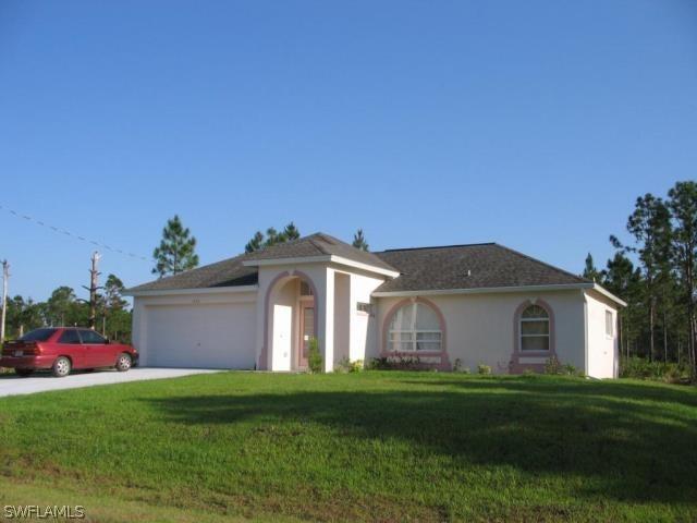 1155 Dutchess St., Lehigh Acres, FL 33974
