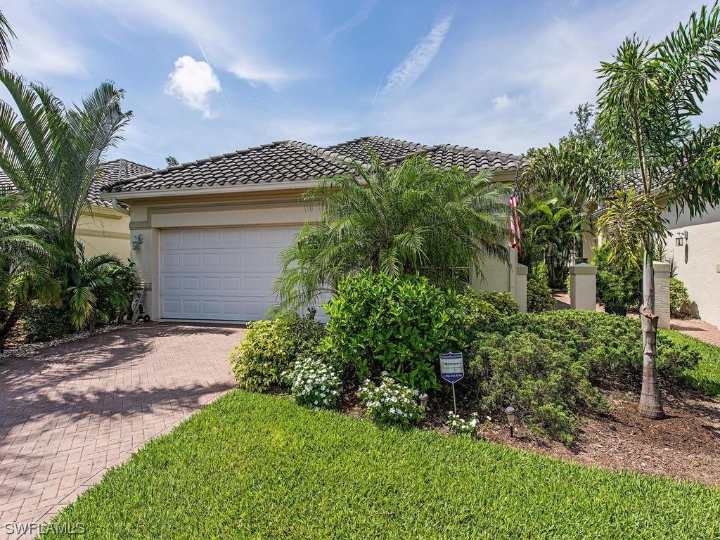 841 Vistana Cir. #19, Naples, FL 34119