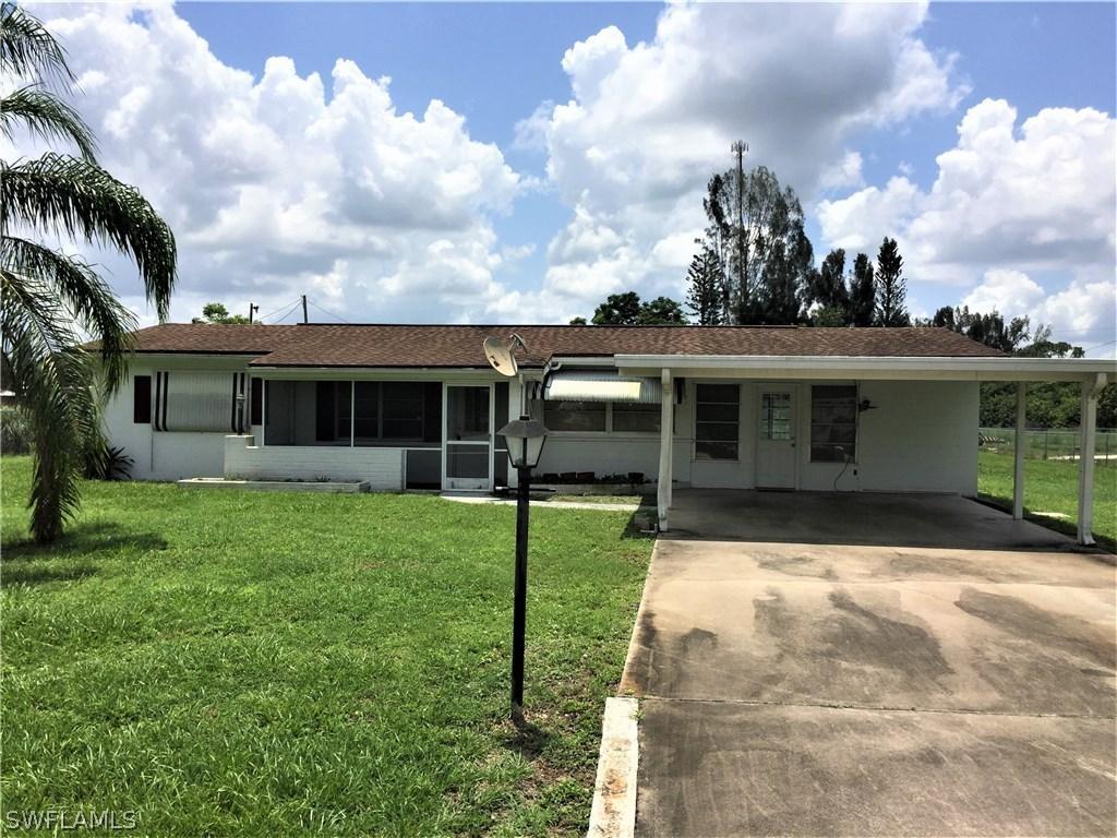 802 Taylor Ln., Lehigh Acres, FL 33936