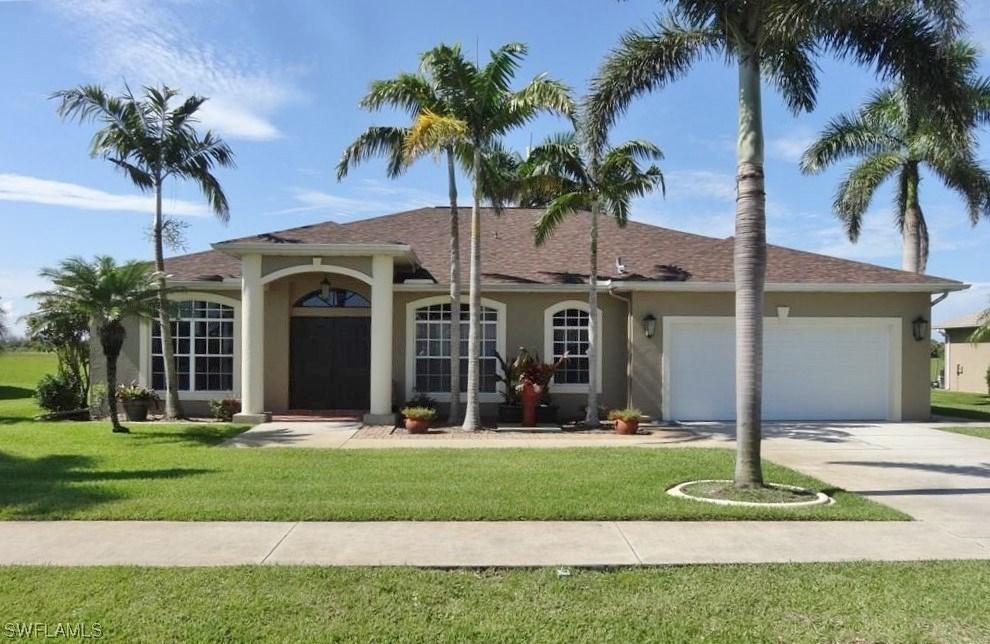272 Bethany Home Dr., Lehigh Acres, FL 33936