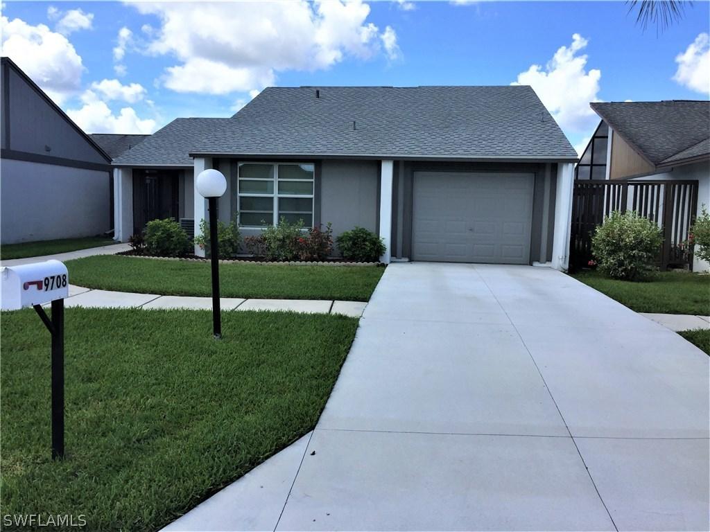 9708 Maplecrest Cir., Lehigh Acres, FL 33936