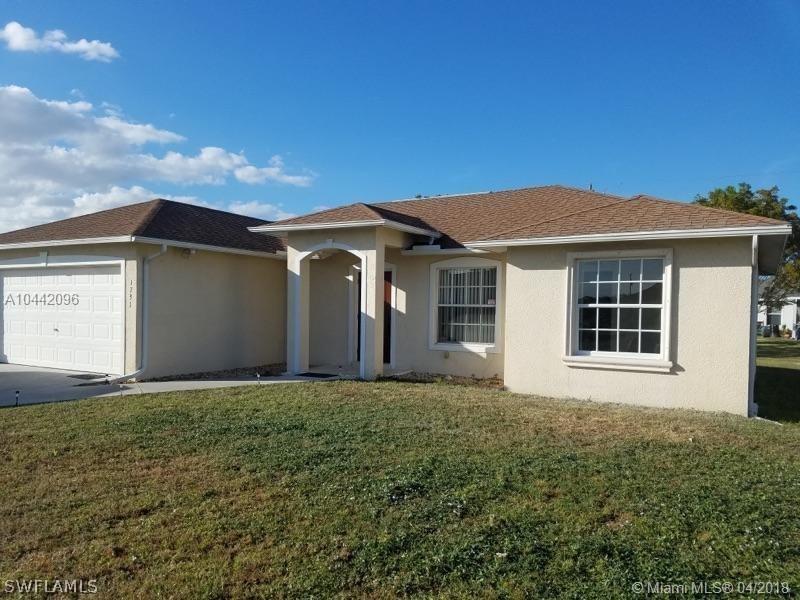 1731 NE 12th Ter., Cape Coral, FL 33909