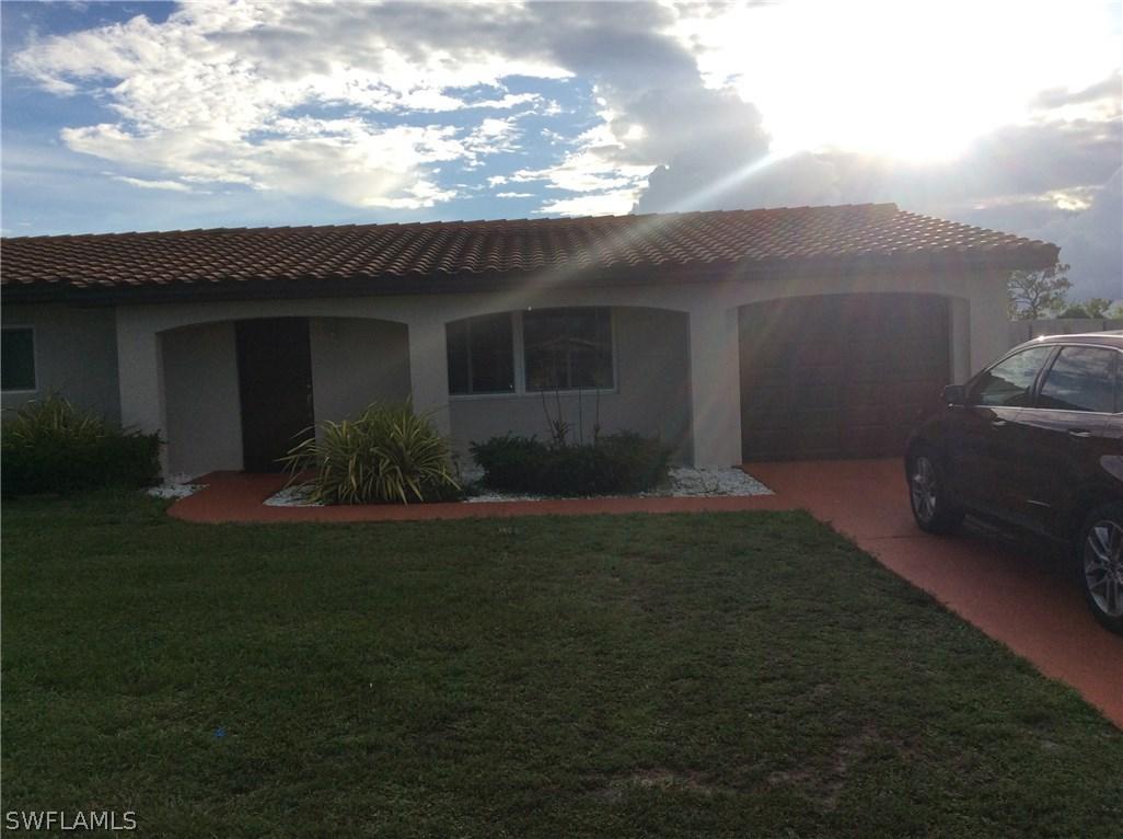 406 Rushmore Ave., Lehigh Acres, FL 33936