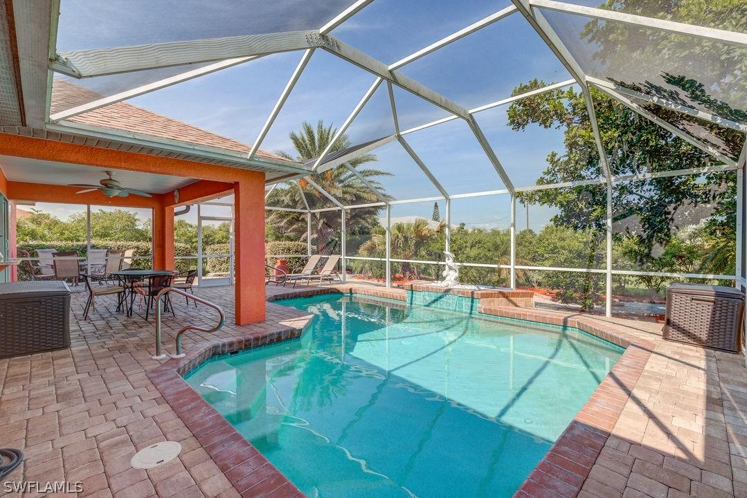 2216 NE 5th Pl., Cape Coral, FL 33909