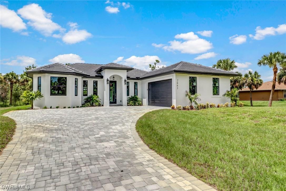 2663 4th Ave., Naples, FL 34117