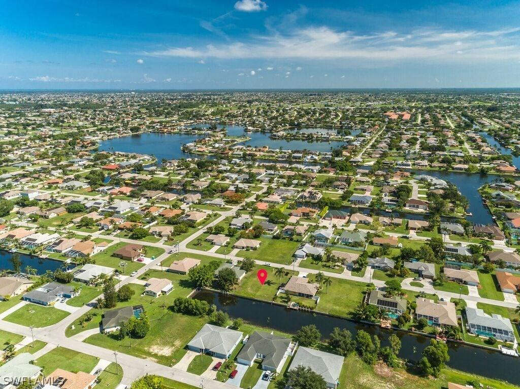 1108 SE 5th Ter., Cape Coral, FL 33990