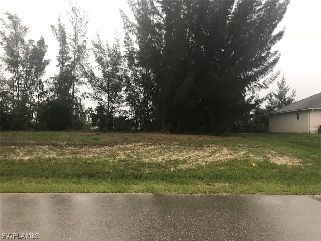 1525 SW 15th Pl., Cape Coral, FL 33991