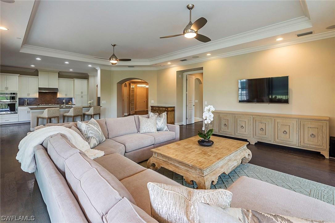 2751 Tiburon Blvd. #202, Naples, FL 34109