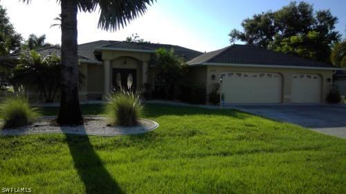 619 SE 9th Pl., Cape Coral, FL 33990