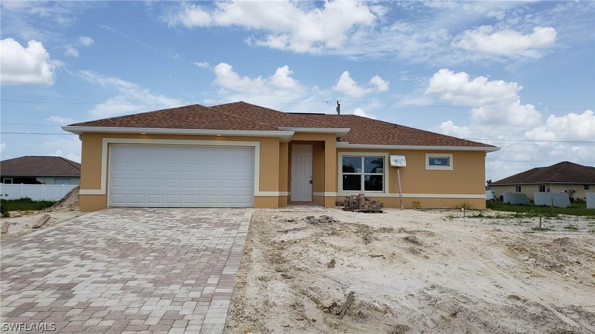 933 NW 5th Pl., Cape Coral, FL 33993