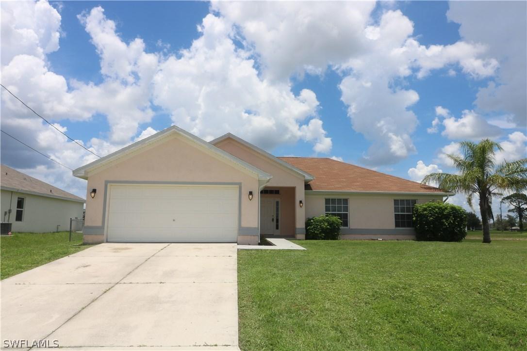 521 NW 14th Ter., Cape Coral, FL 33993