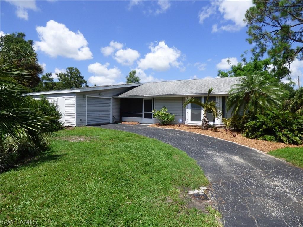 401 Washington Ave., Lehigh Acres, FL 33972