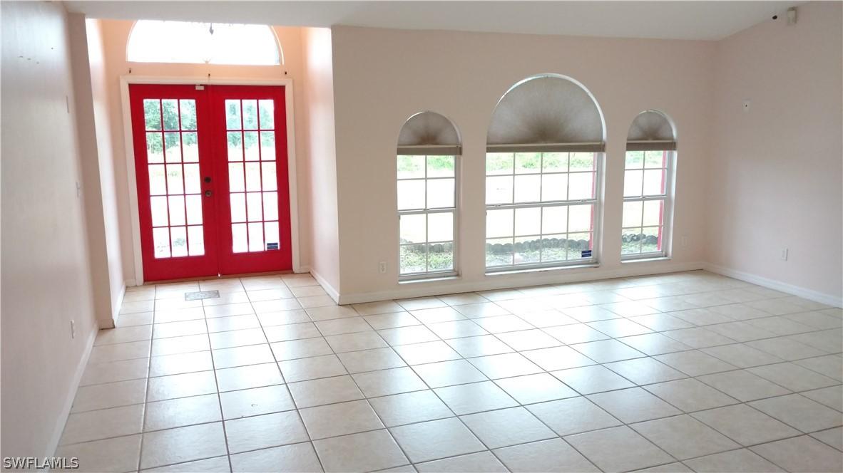 4608 15th St., Lehigh Acres, FL 33973