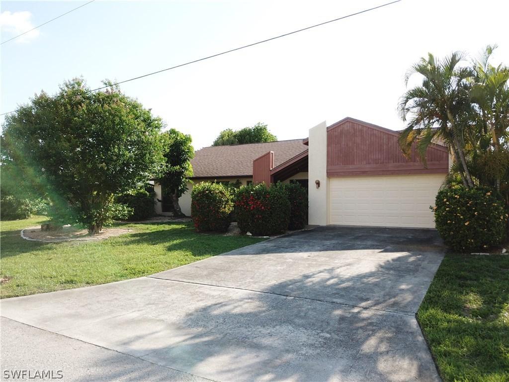 3218 SE 19th Pl., Cape Coral, FL 33904