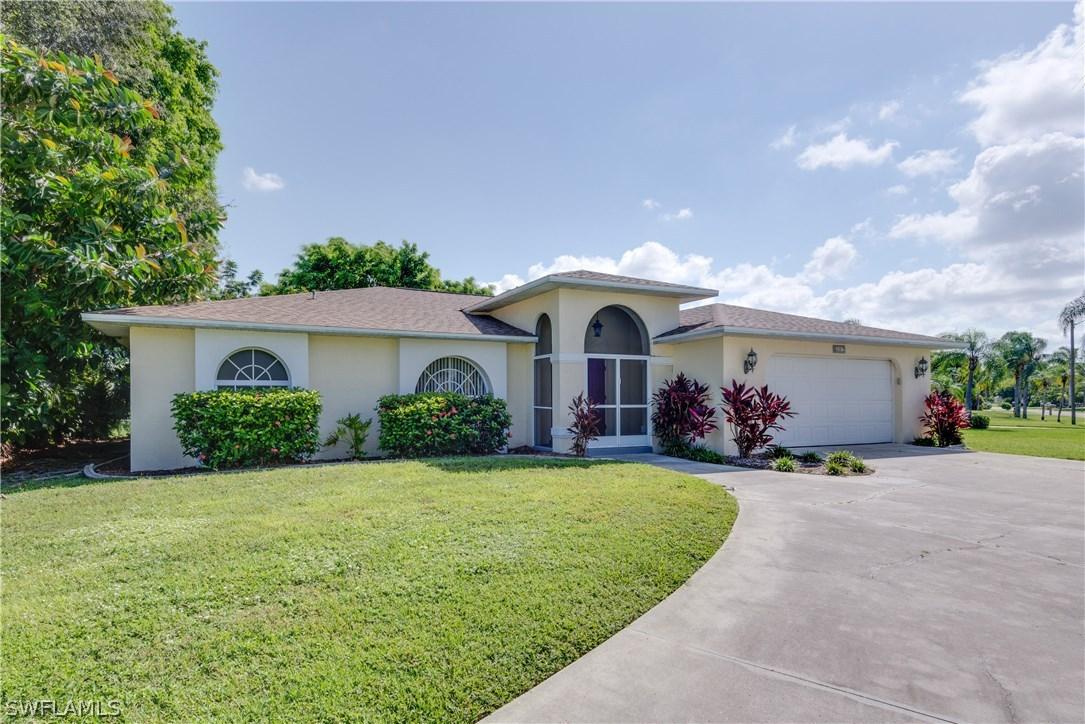 207 SE 46th Ln., Cape Coral, FL 33904