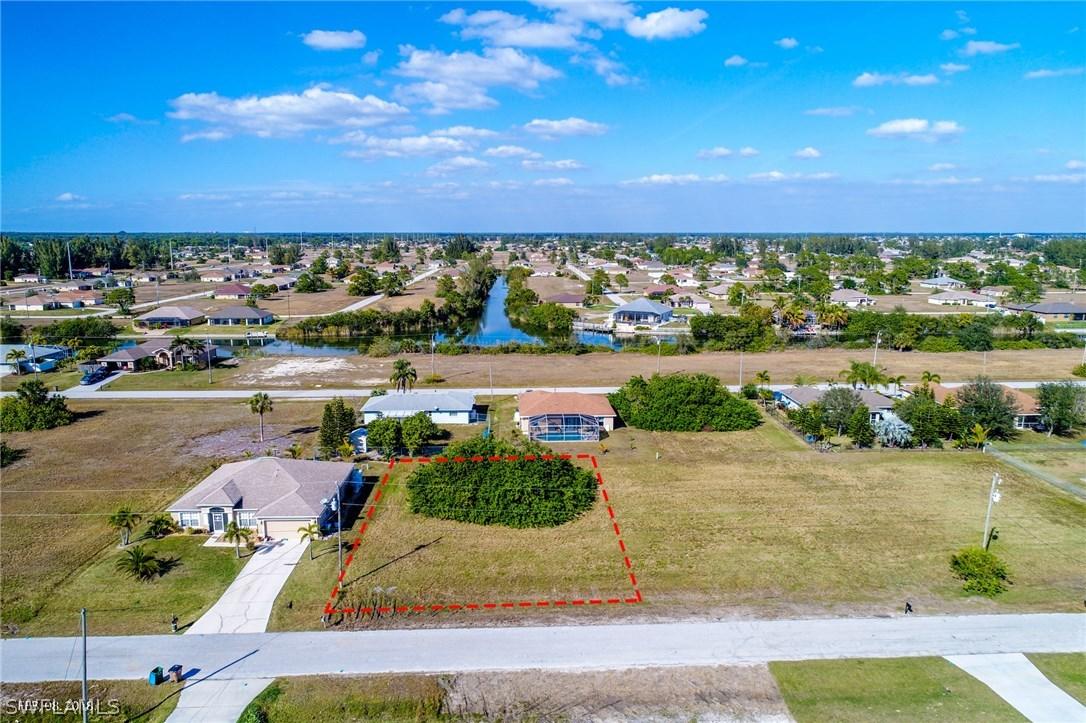 2235 NW 9th St., Cape Coral, FL 33993