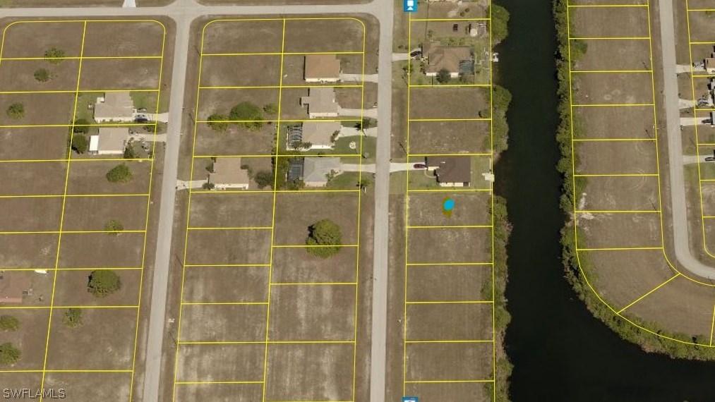 2007 NW 9th Pl., Cape Coral, FL 33993