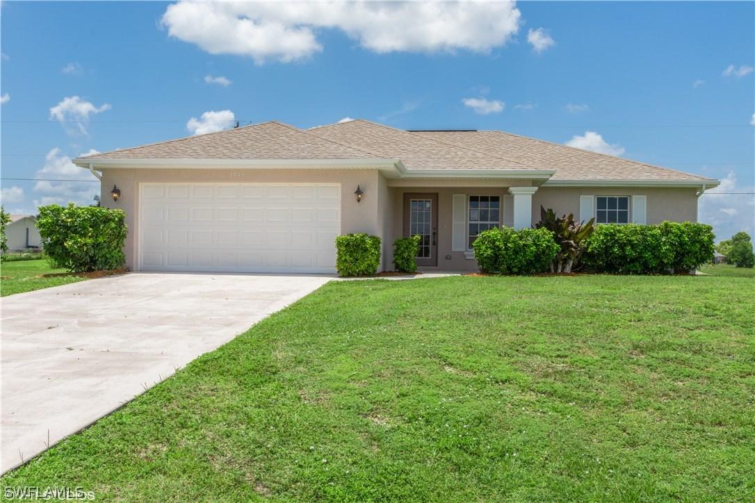 1014 NE 7th Pl., Cape Coral, FL 33909
