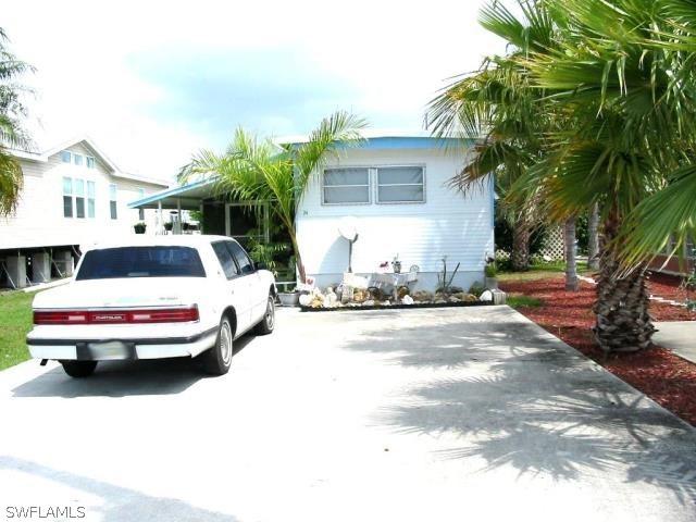 24 Nancy Ln., Fort Myers Beach, FL 33931