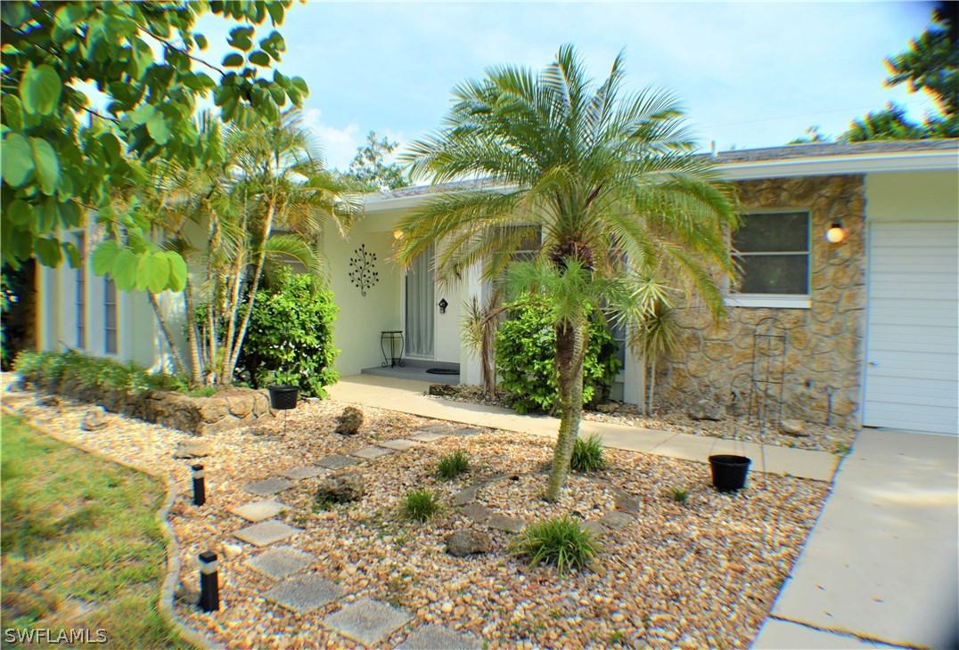 1324 SE 44th St., Cape Coral, FL 33904