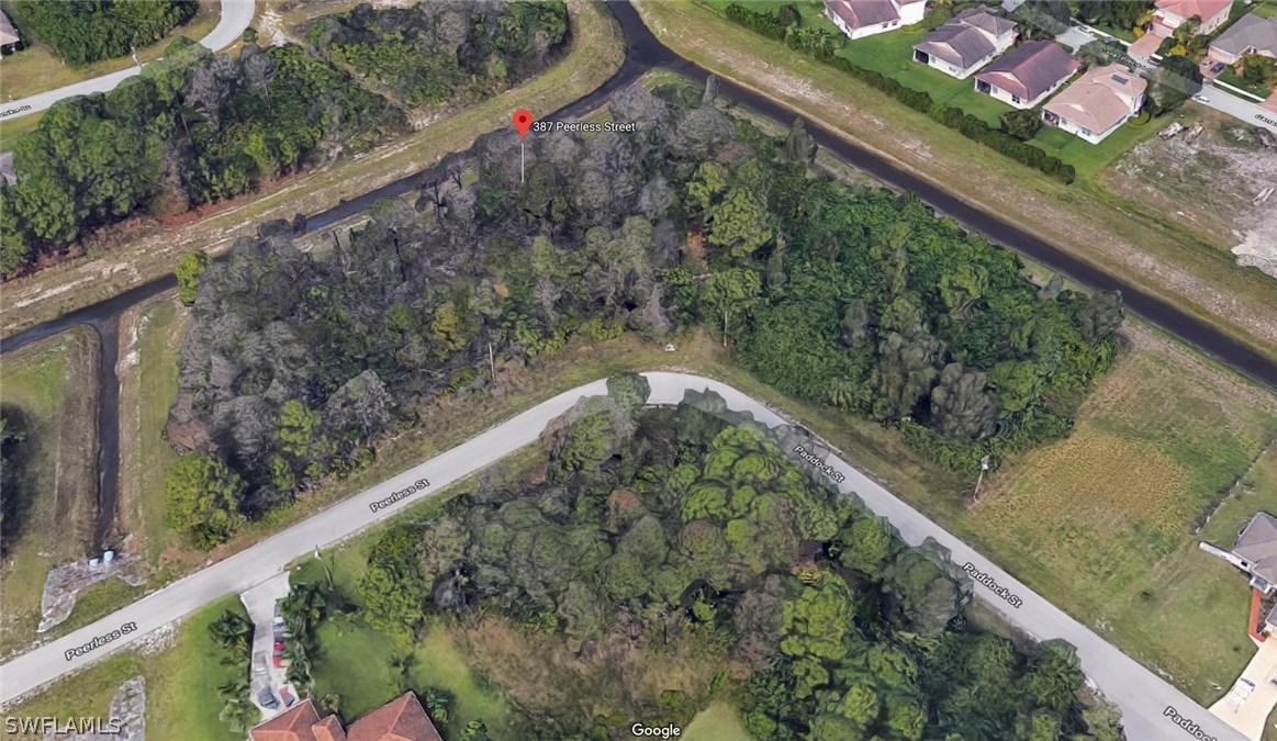 387 Peerless St., Lehigh Acres, FL 33974