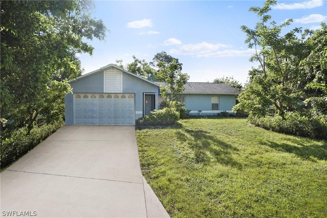 827 SW 14th Pl., Cape Coral, FL 33991