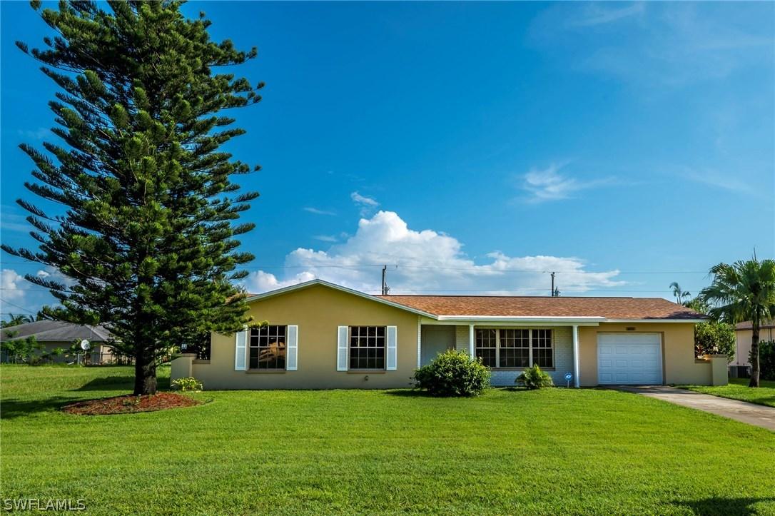 1633 SE 21st Ter., Cape Coral, FL 33990