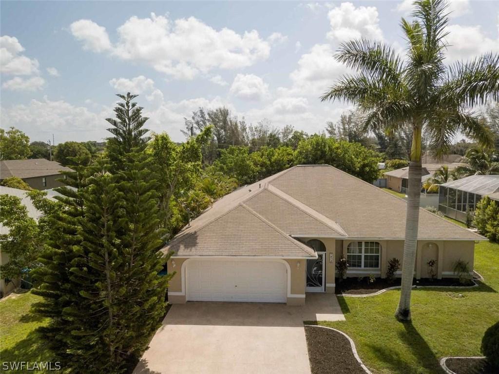 1413 SW 2nd Pl., Cape Coral, FL 33991