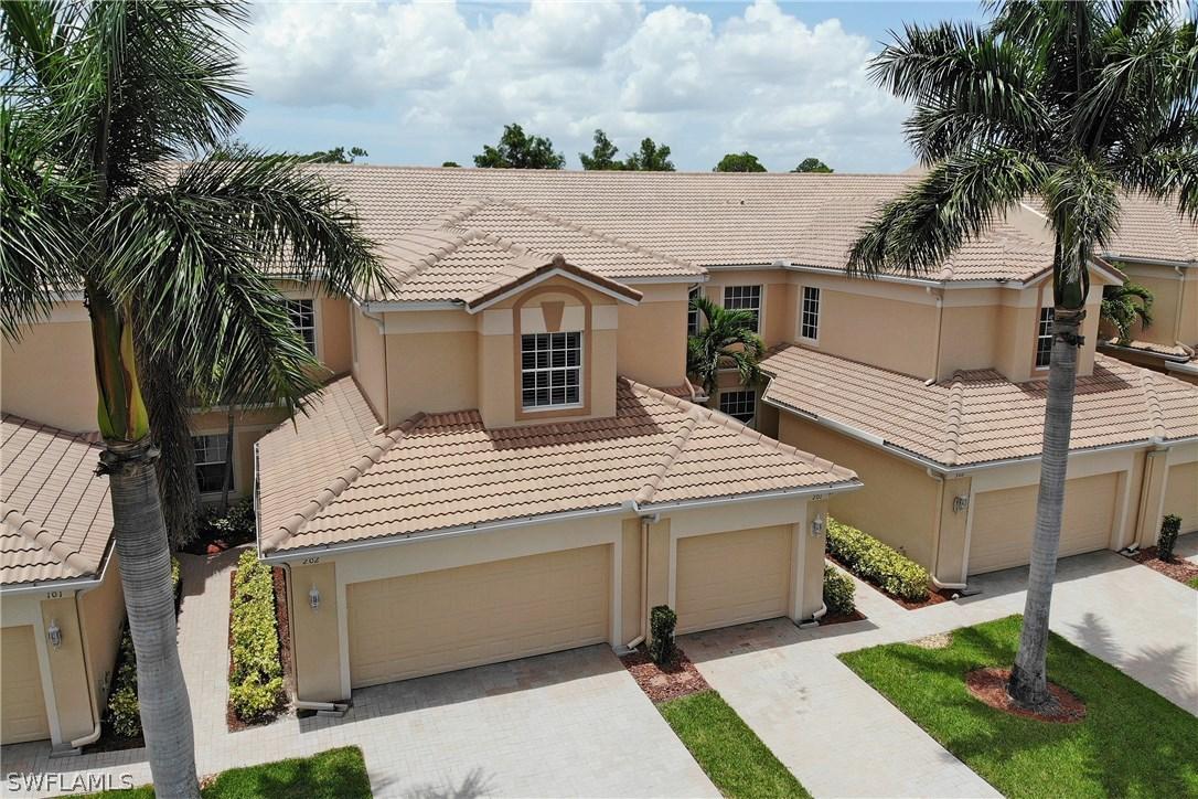 6060 Jonathans Bay Cir. #202, Fort Myers, FL 33908