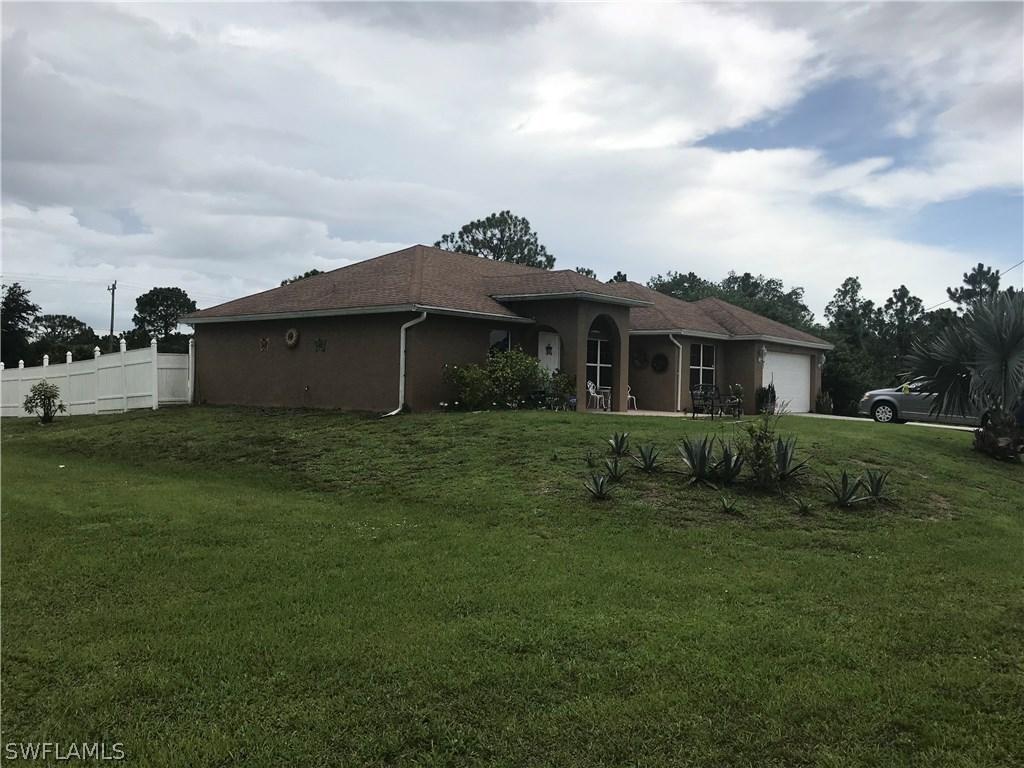 403 Lovers Ave., Lehigh Acres, FL 33974