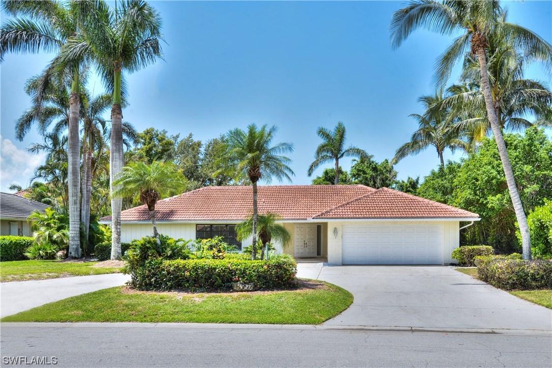 438 Devils Ln., Naples, FL 34103
