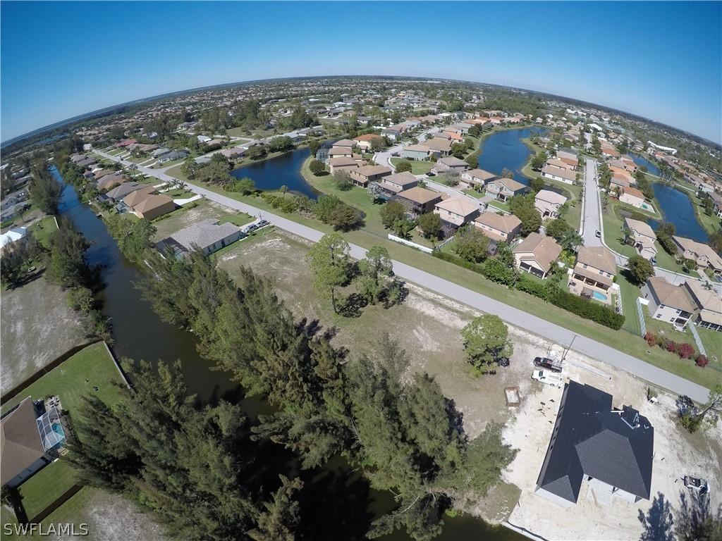 2114 SW 22nd Ter., Cape Coral, FL 33991