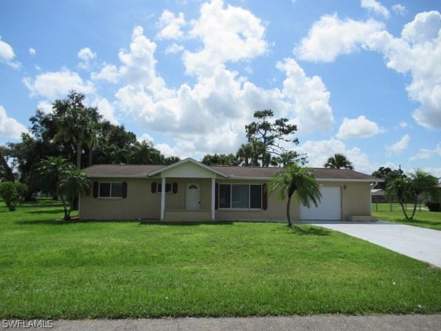 22 Lincoln Ave., Lehigh Acres, FL 33936
