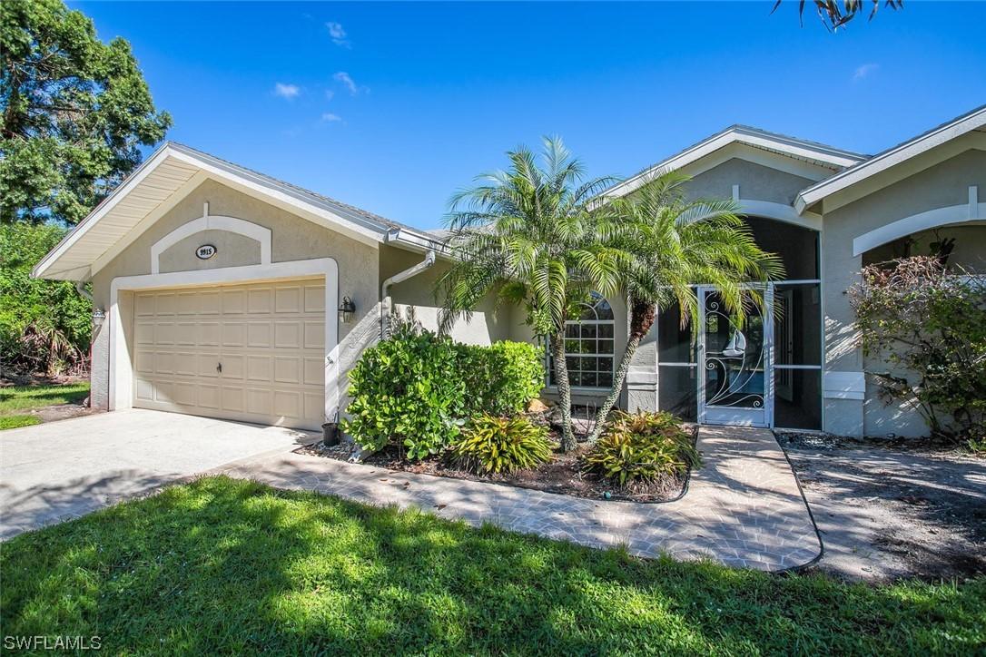 9915 Country Oaks Dr., Fort Myers, FL 33967