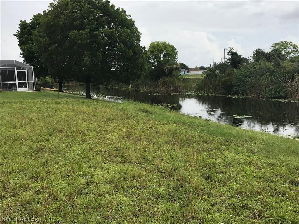 611 SW 8th Ct., Cape Coral, FL 33991