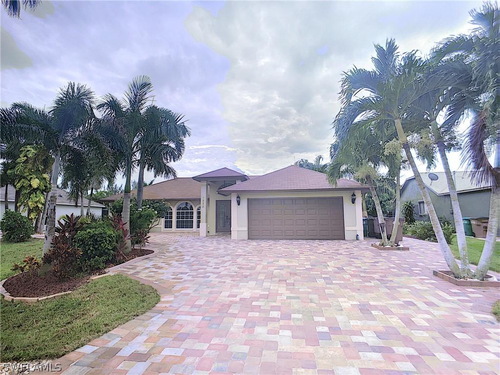 1332 SW 27th Ter., Cape Coral, FL 33914