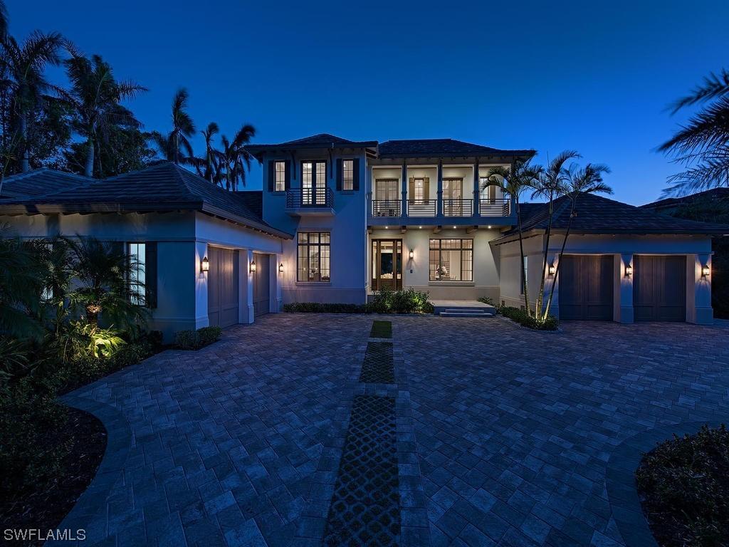 2380 Lantern Ln., Naples, FL 34102