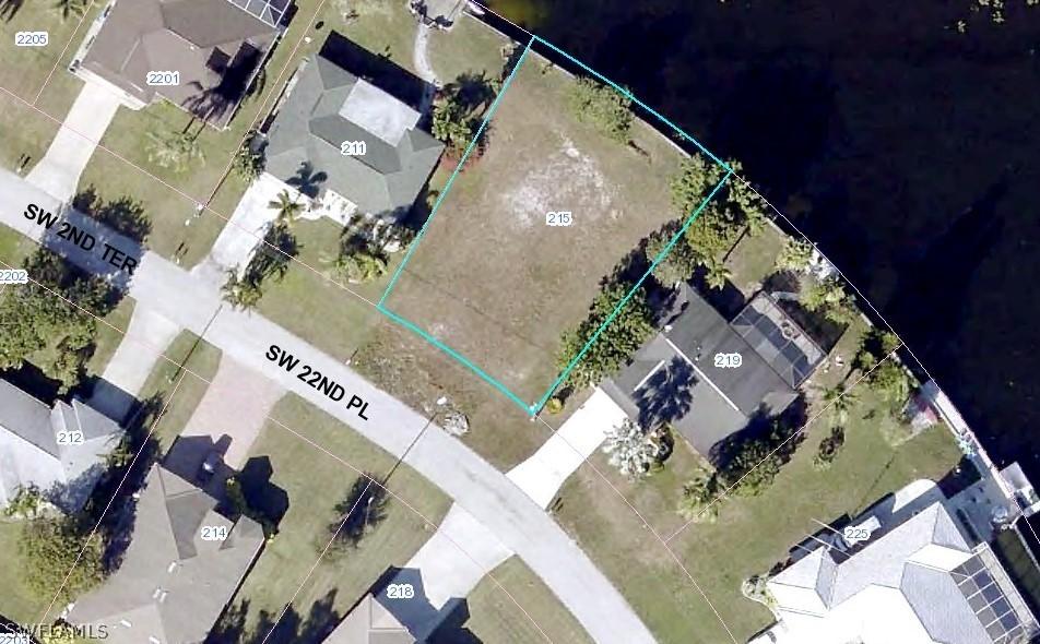 215 SW 22nd Pl., Cape Coral, FL 33991