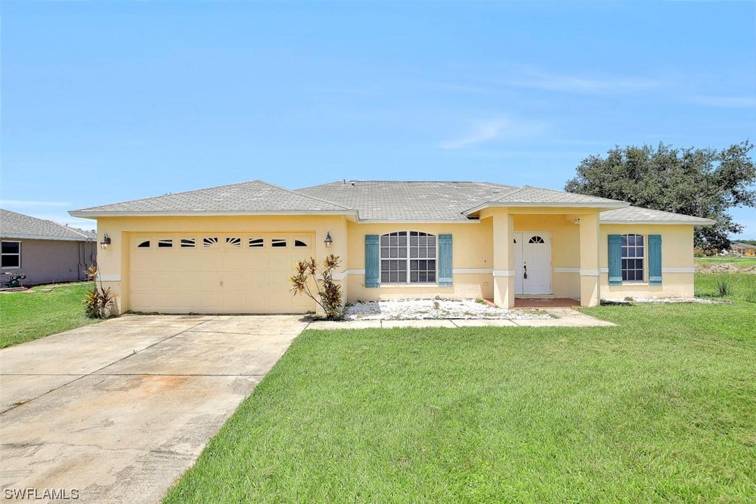 816 Unger Ave., Fort Myers, FL 33913