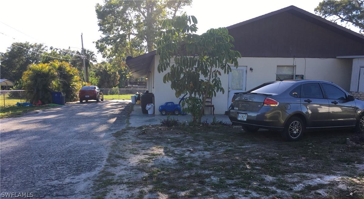 2167 Twin Brooks Rd., North Fort Myers, FL 33917