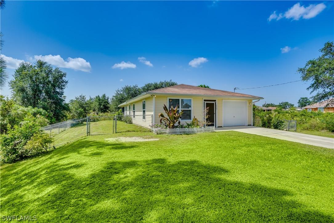2607 67th St., Lehigh Acres, FL 33971
