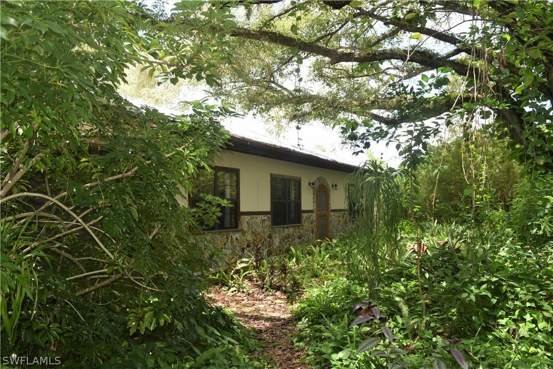 17841 Rancho 78 Dr., Alva, FL 33920